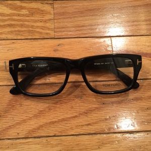 TOM FORD NON PERSCRIPTION EYE GLASSES